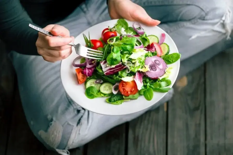 Mẫu thực đơn eat clean ngày 4 cho người giảm cân.