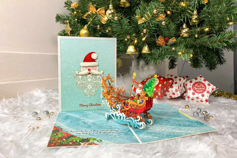 Đây là tấm thiệp siêu xịn được in màu và họa tiết rất cầu kỳ.
