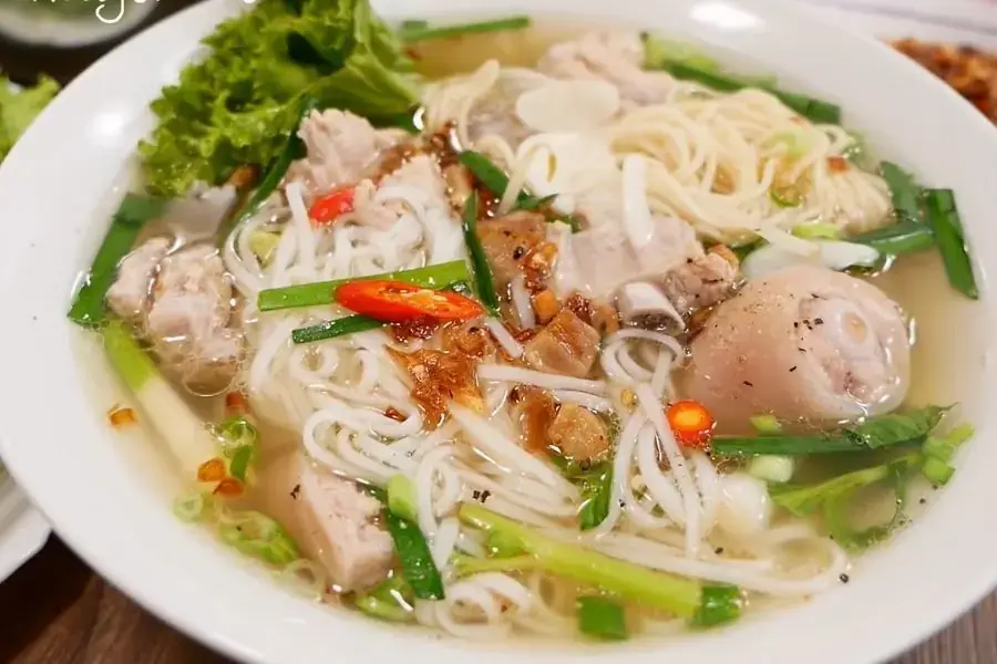 Tô Hủ tiếu xương thơm ngon, đậm đà sau khi hoàn tất