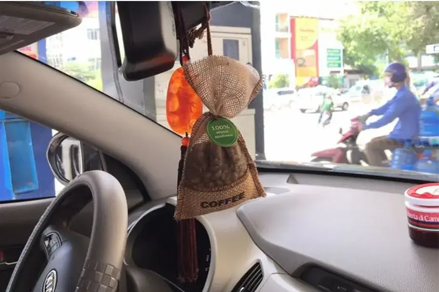 Khử mùi bằng cà phê hoặc bã cà phê