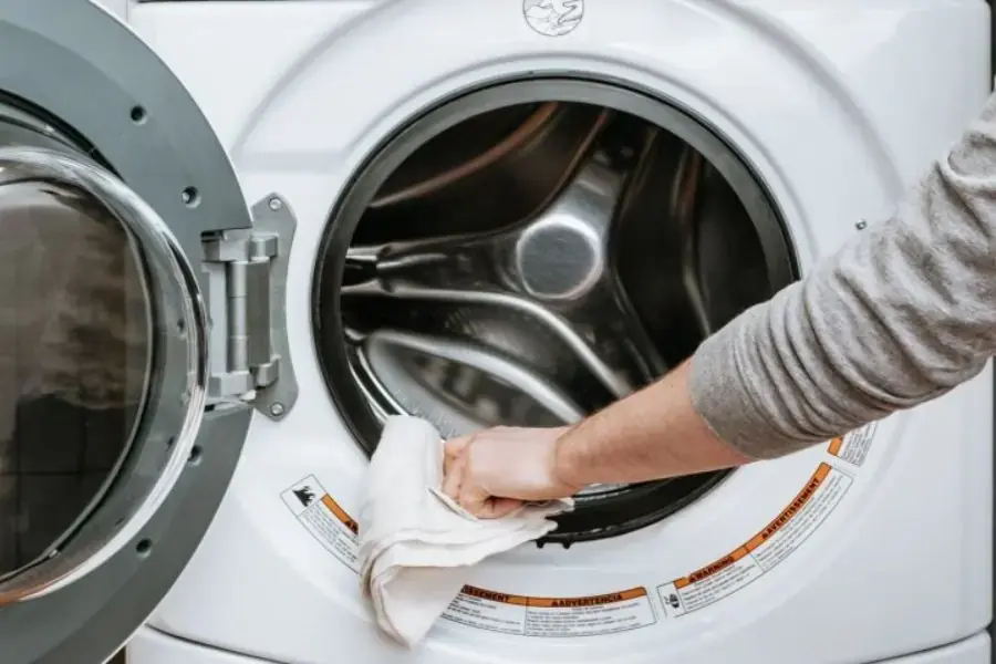 Lưu ý khi sử dụng nước tẩy máy giặt Nhật Bản.