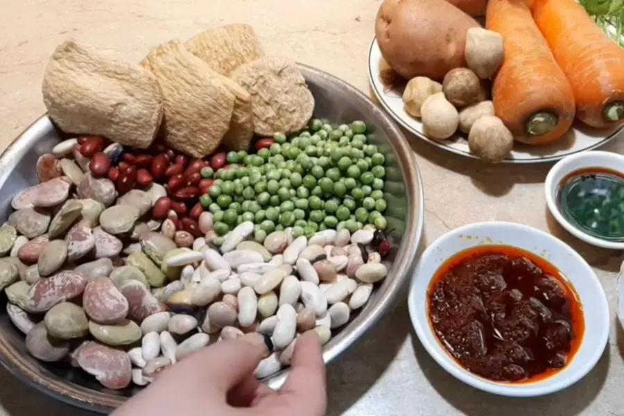 Gia đình bạn sẽ phải ghiền món sườn non chay nấu đậu ngự.
