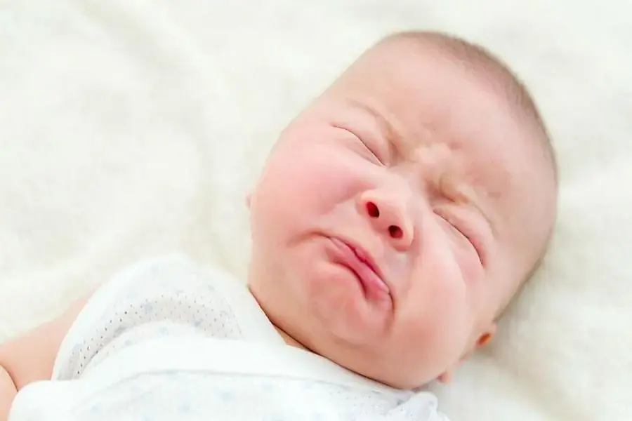 Trẻ sơ sinh sẽ rất non yếu và không tự điều chỉnh thân nhiệt (Nguồn: Bệnh Viện Hồng Ngọc)
