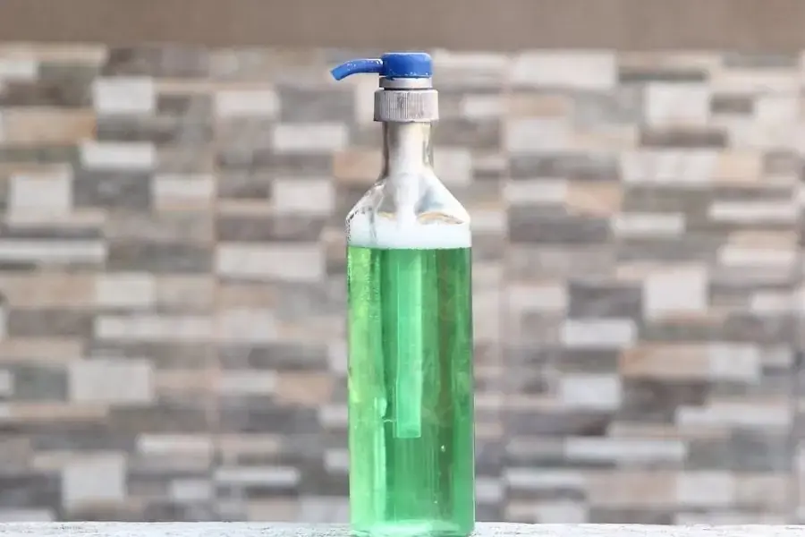 Nước xà phòng có tác dụng đuổi mối