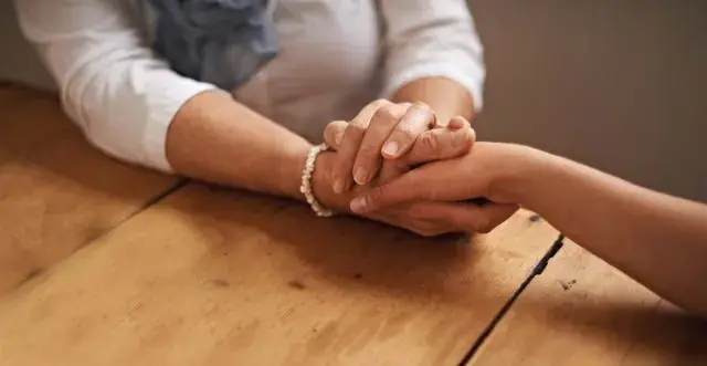 Để có người giúp việc tốt, điều đầu tiên bạn hãy là chủ nhà thật sự tốt (Ảnh: merseycare)
