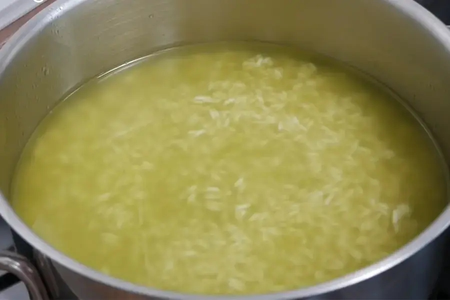 Tiếp tục luộc nếp