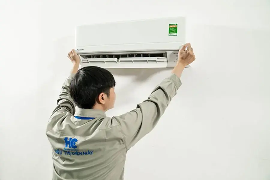 Quá trình lắp đặt máy lạnh sẽ nhanh gọn hơn điều hòa