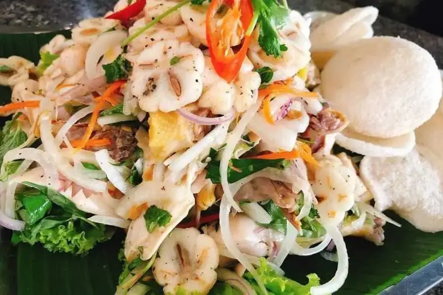 Hương vị gỏi gà măng cụt Lin Food & Beer đúng chuẩn công thức thơm ngon khó cưỡng