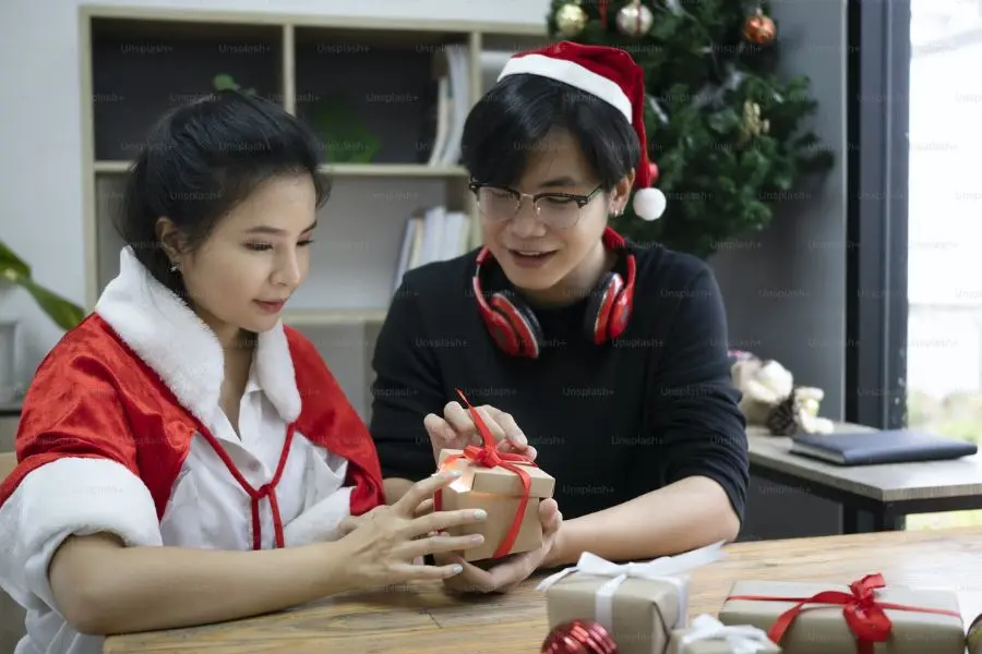 Giá trị tinh thần là cốt lõi của những món quà tặng.