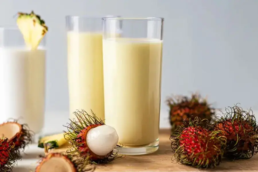 Kết hợp chôm chôm với 1 số loại trái cây khác để làm smoothie.