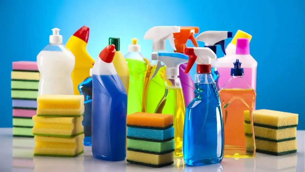 Mỗi đồ gia dụng trong nhà cần sử dụng một sản phẩm chuyên dụng để khử trùng (ảnh: nbcnews)