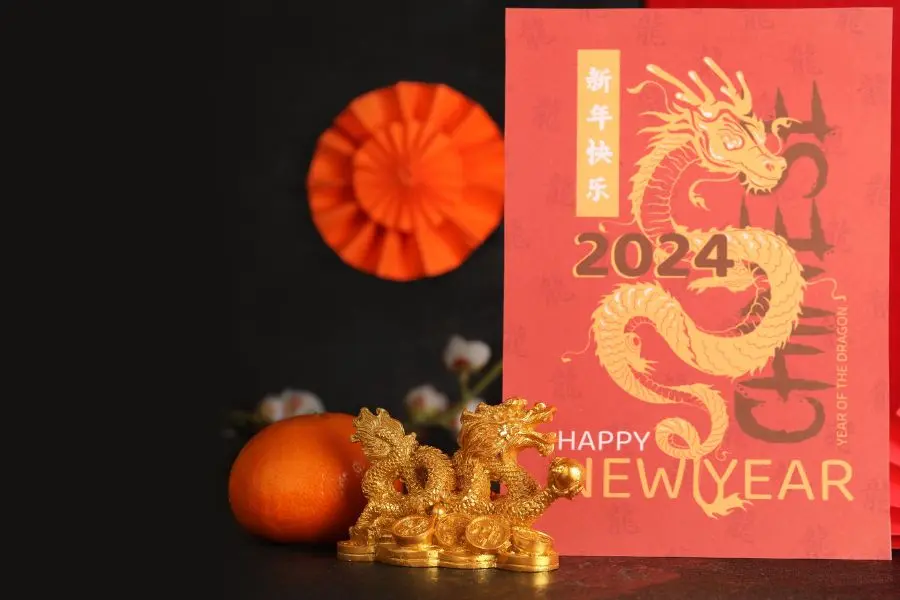 Thiệp mừng năm mới mang nét hoài niệm và vô cùng ý nghĩa với bố mẹ