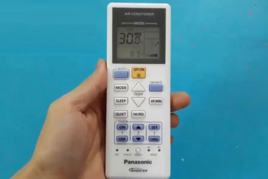 Kiểm tra lỗi của điều hòa thông qua những kí hiệu hiện trên màn hình điều khiển