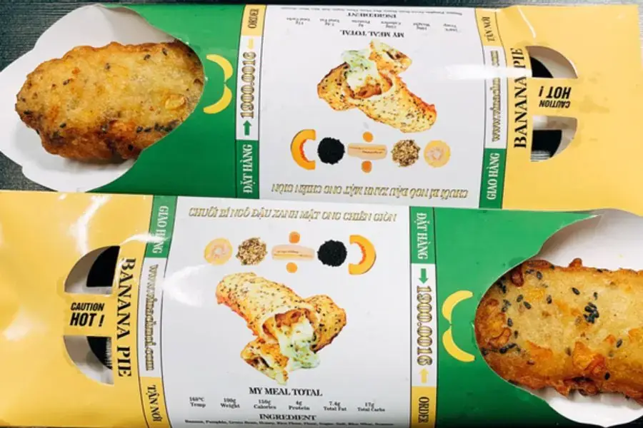 Ăn bánh chuối chiên tại Vina Chuối Sài Gòn