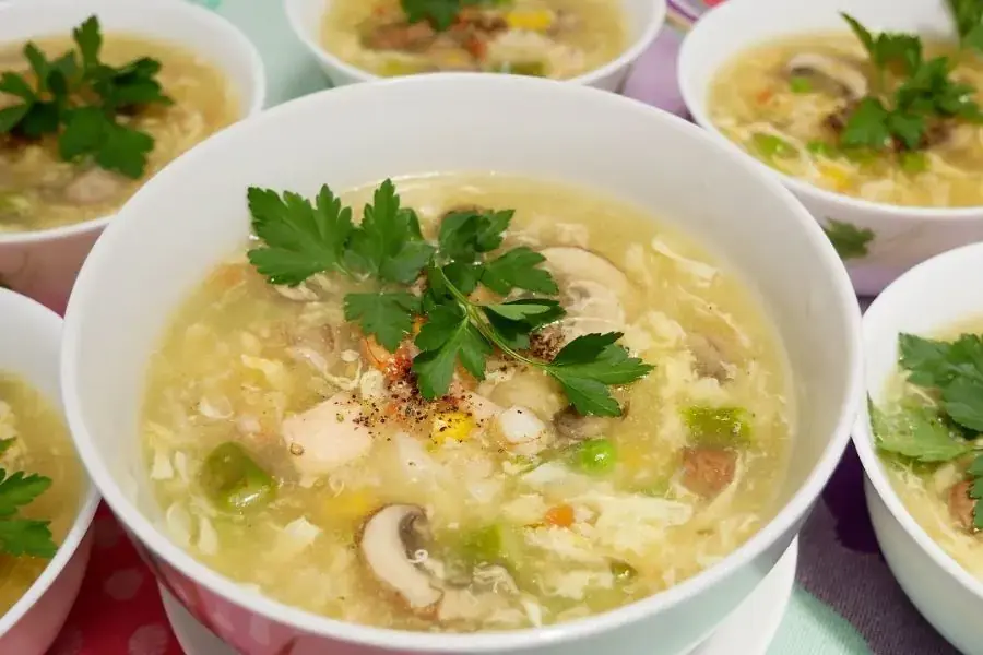 Cần dựa vào số lượng trẻ tham dự để lên kế hoạch chuẩn bị số lượng món ăn phù hợp
