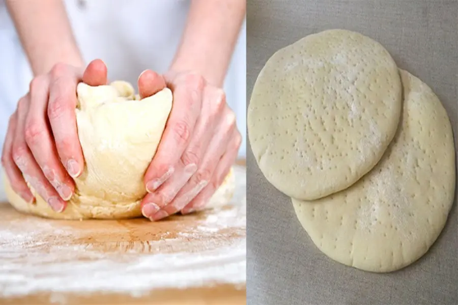Nhào bột làm đế bánh pizza.
