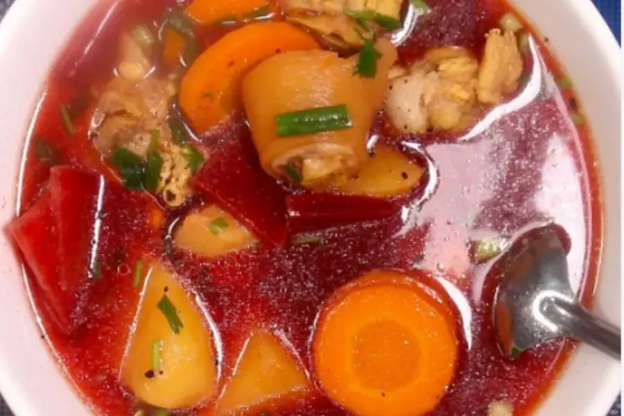 Vị thanh mát đến từ món canh giò heo hầm củ