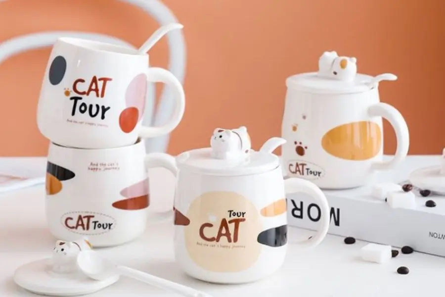 Bộc cốc (ly) hay bộ trà/cafe cũng là một ý tưởng quà tặng 8/3 cho nhân viên nữ sáng tạo.