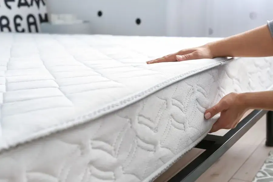 Nệm cao su có độ êm ái vô cùng thoải mái, dễ chịu thư giãn