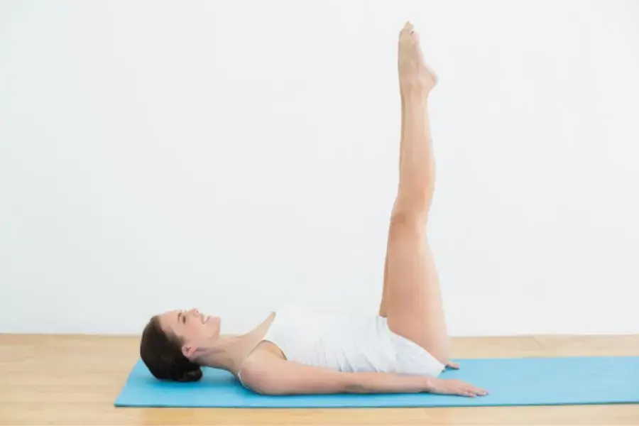 Bài tập leg circles giúp cơ chân thon gọn, giảm mỡ