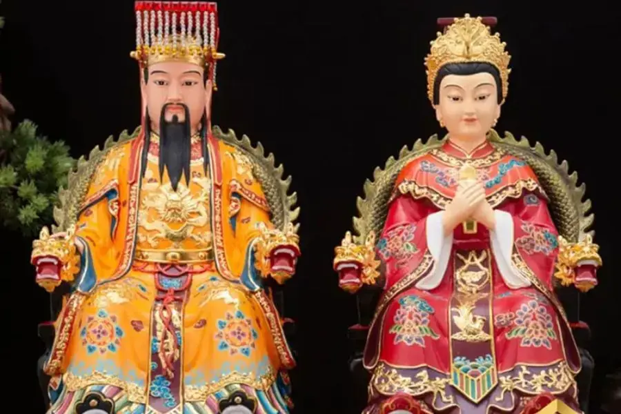 Lễ cầu xin Ngọc Hoàng Đại Đế và Thần Tiên với mong muốn được che chở và bảo vệ