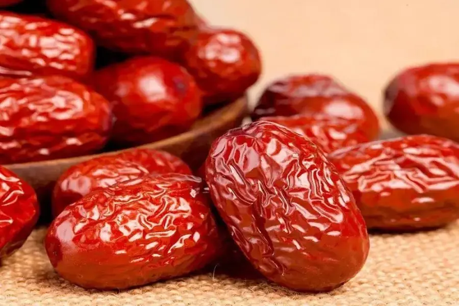 Táo tàu có nhiều tác dụng tốt cho cơ thể, nâng cao sức khỏe toàn diện.
