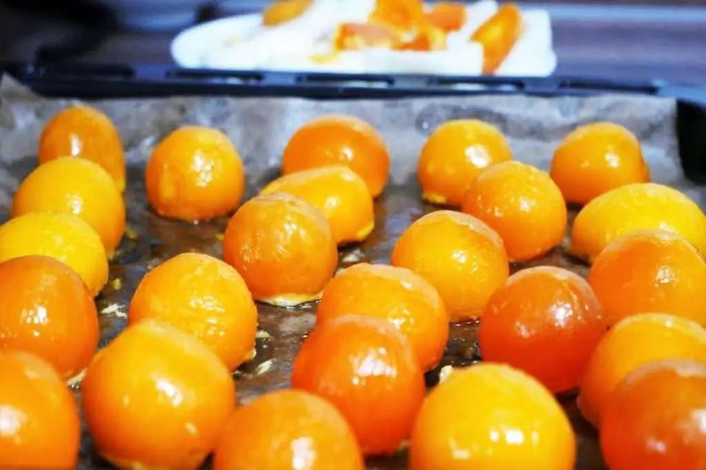nướng lòng đỏ trứng muối
