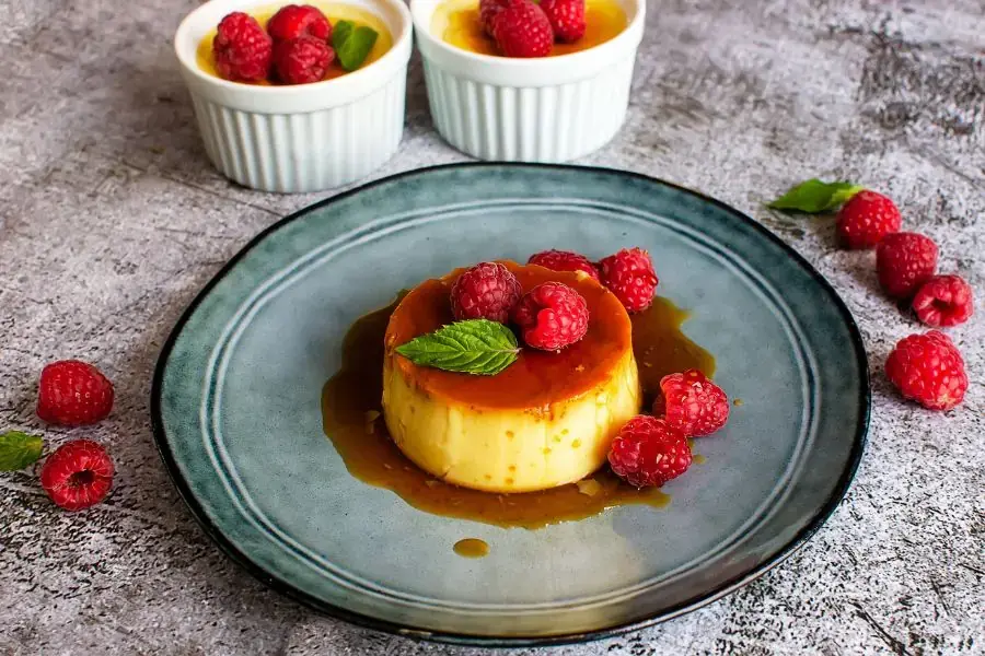 Món bánh flan quen thuộc.
