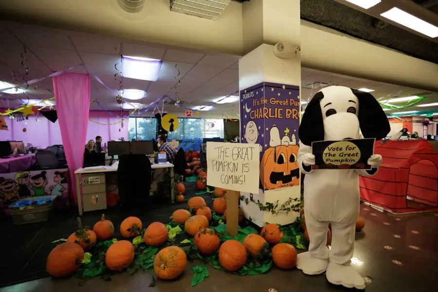 Phong cách trang trí Halloween với những tông màu rực rỡ