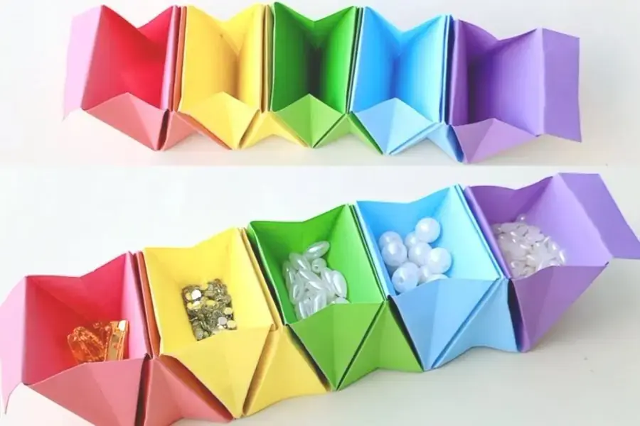 Mẫu hộp giấy nhiều hộp đáng yêu với màu pastel ngọt ngào.
