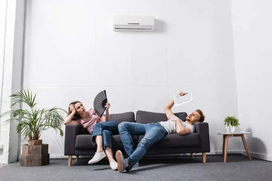 Không khó để nhận biết dấu hiệu trục trặc của mắt mắt thần máy lạnh.