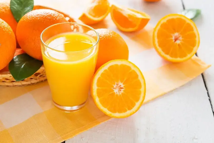 Nước cam ép chua ngọt, giàu dinh dưỡng được nhiều người ưa chuộng