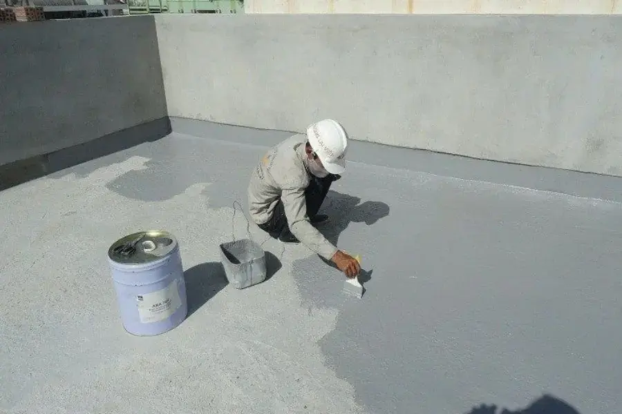 Chống thấm bằng xi măng là phương pháp truyền thống để chống thấm sân thượng.