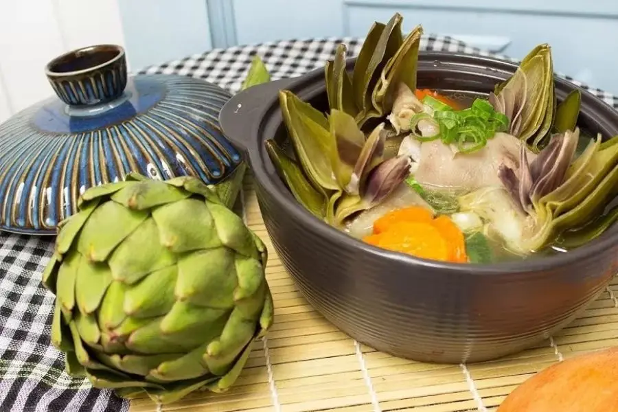Canh Atiso giàu chất xơ, bổ dưỡng và đem lại khá nhiều lợi ích cho sức khỏe.