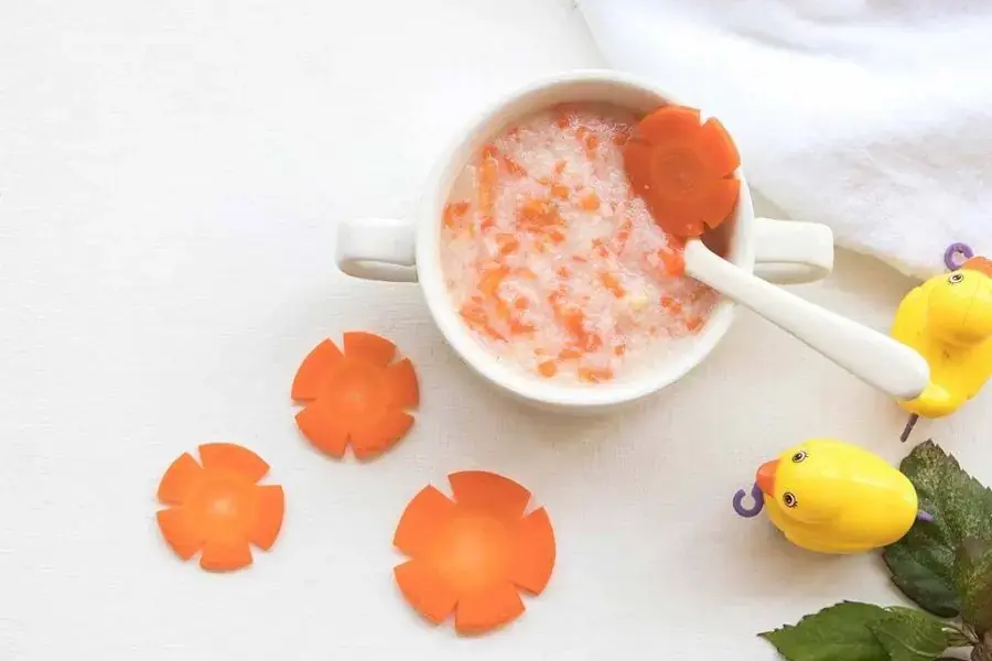 Cháo mịn với cà rốt
