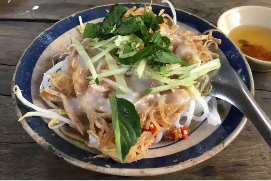 Bánh tằm bì - Món ăn đặc trưng của miền Tây Nam Bộ