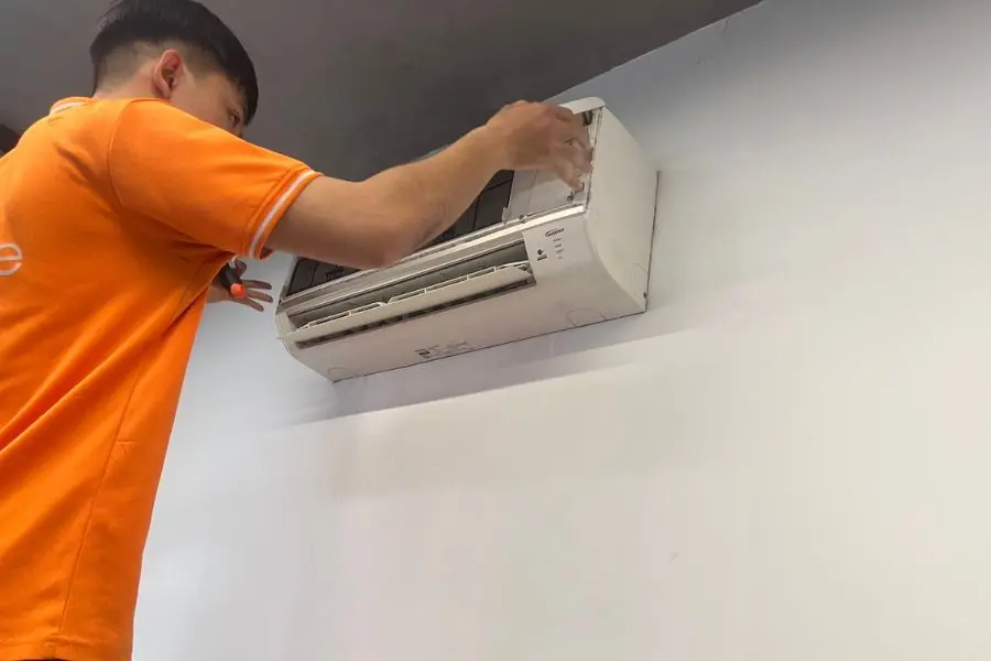 Lựa chọn bo mạch cục nóng và máy nén cùng thông số kỹ thuật.