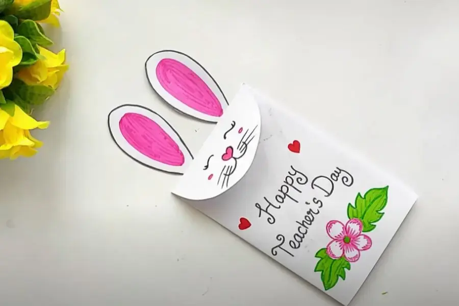 Thiệp hình chú thỏ ngộ nghĩnh đáng yêu và dễ làm.