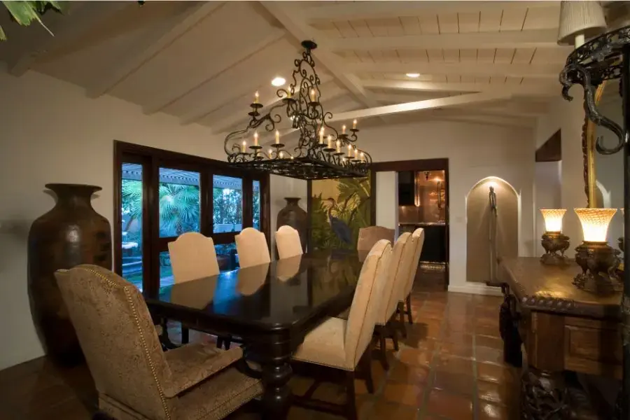 Mỗi chi tiết trong phòng đều mang nét thiết kế kiểu luxury riêng 