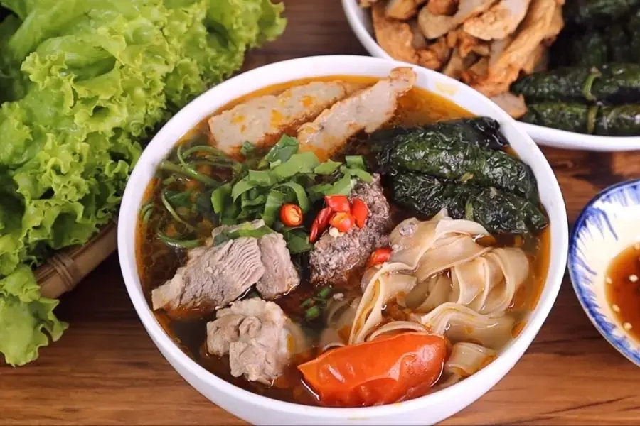Tô Bánh đa cua Hải Phòng sau khi chế biến hoàn tất