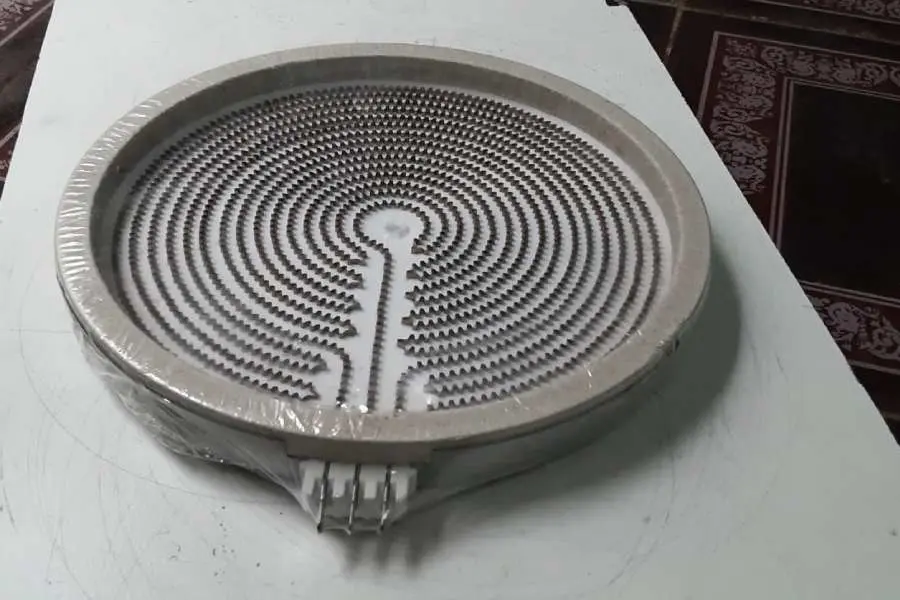 Bếp hồng ngoại không nóng do mâm nhiệt bị hỏng