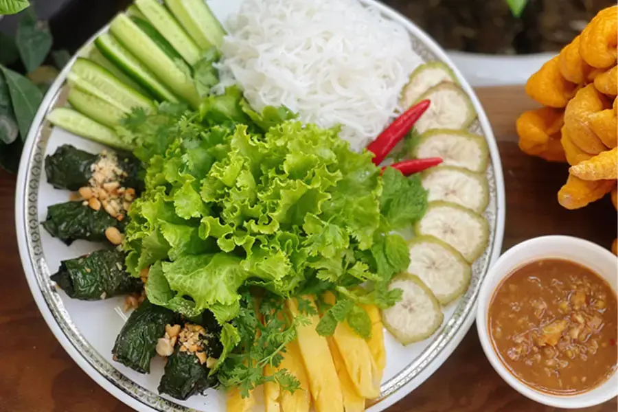 Bò cuốn lá lốt chay.