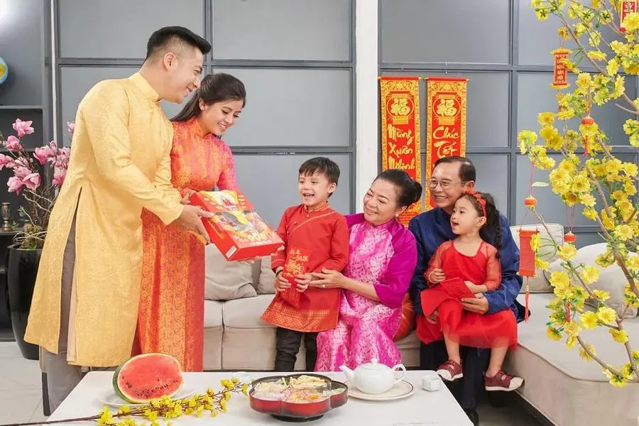 Xác định đối tượng để trang trí giỏ trái cây cho phù hợp