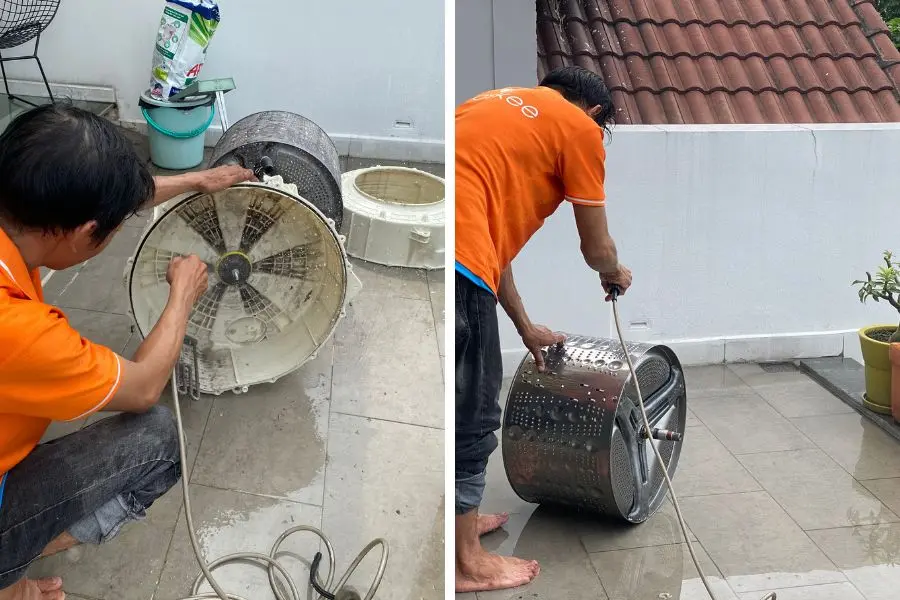 Xịt sơ qua trước các bộ phận.
