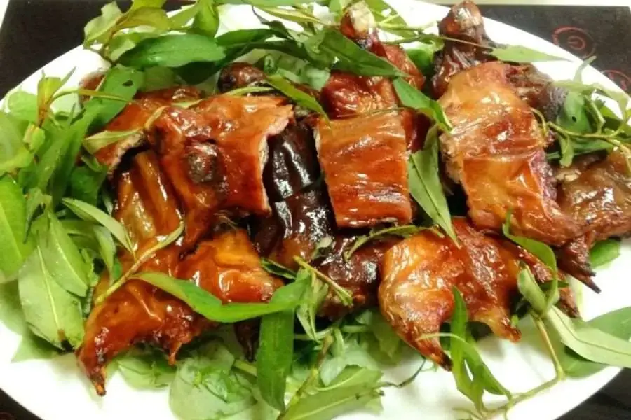 Món ngon miền Nam độc đáo - chuột đồng nướng lu Đồng Tháp.