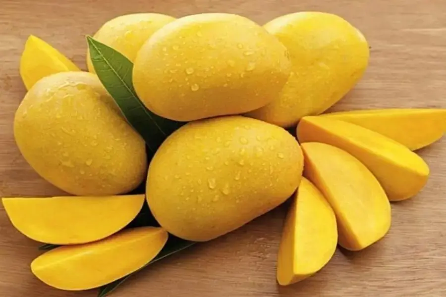 Xoài với vị chua ngọt tự nhiên mix cùng ổi thanh mát
