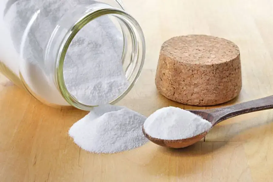 Sử dụng baking soda để vệ sinh lồng giặt giúp tiết kiệm chi phí