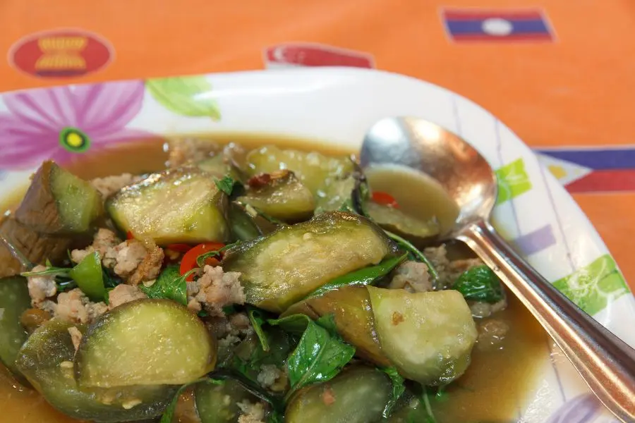 Món cà tím xào thịt băm