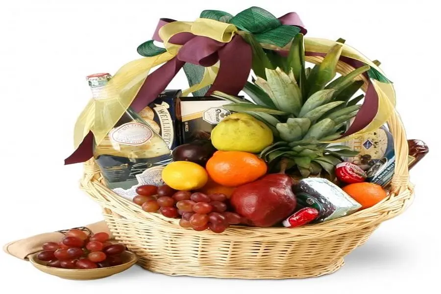 Mẫu giỏ trái cây tặng đồng nghiệp ngày Tết