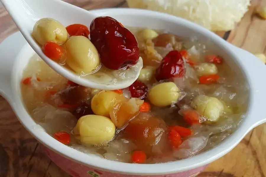 Chè ngân nhĩ , kỷ tử - Món chè thơm ngon, rất tốt cho sức khỏe